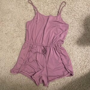 Lulu’s lavender short jumper size small